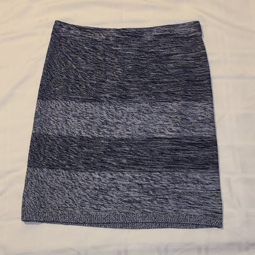 LOFT Black and Light Gray Pencil Skirt